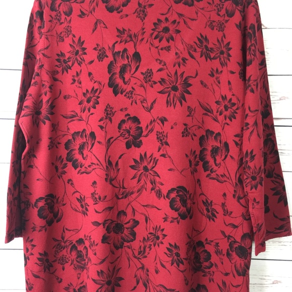 Karen Scott Red 3/4 Sleeve V-Neck Floral-Print Top - Picture 2 of 6